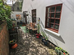 The Laurels Flat