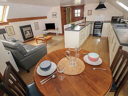 The Loft, Preseli