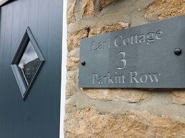 Larl Cottage
