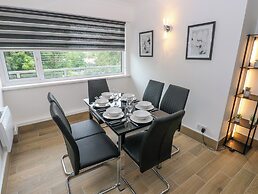 34 Croft Court