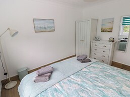 34 Croft Court