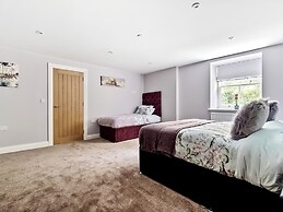 Valerian Lodge
