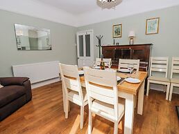 49 Waddington Road