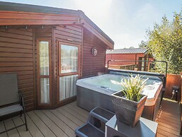 Acorn Lodge