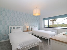 11 Capel Farm