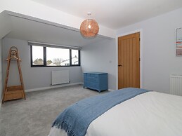 11 Capel Farm