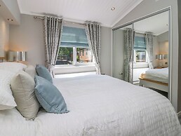 Waterside Lodge