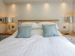 Waterside Lodge
