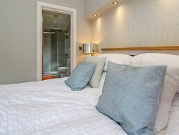 Waterside Lodge