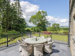 Fell View House