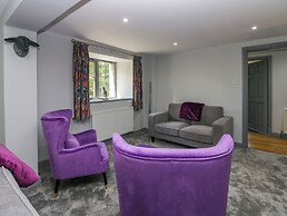 Fell View House