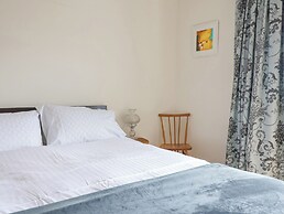Charmouth Lodge