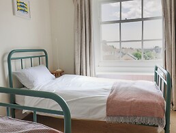 Charmouth Lodge