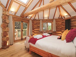 Copper Lodge