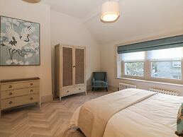 Castleton Suite