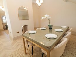 Castleton Suite