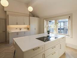 Castleton Suite