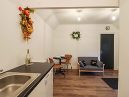Bee Cottage