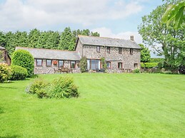 Manor Barn