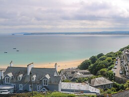 Amelia's Point