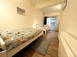 Apartment Wenduine With Stunning Sea View