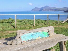 Sea Cliff