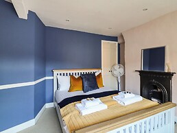 2 Castlegate