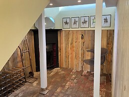The Coach House - Trinity Lodge