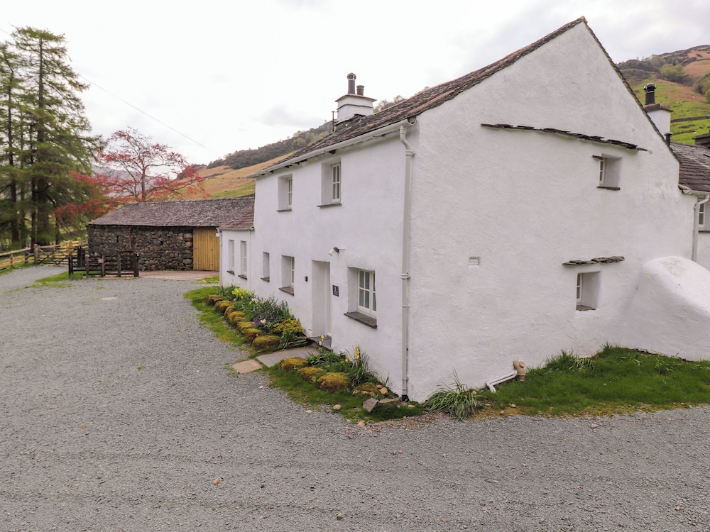 One Side House Farm