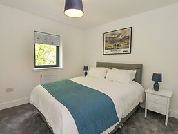 Oakbank Mews