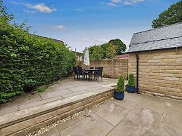 Oakwood Lodge