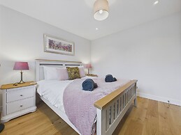 Oakwood Lodge