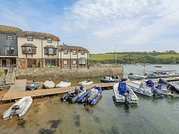 7 Island Quay