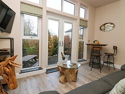 Elderflower Lodge