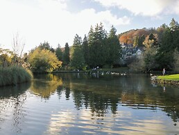 Elderflower Lodge