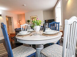 Carew House Cottage