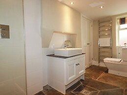 Carew House Cottage