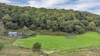 Tan Y Clogwyn