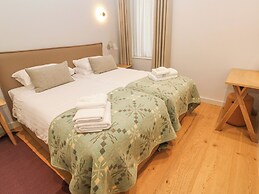 Villa 80