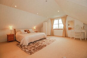 Poldue House