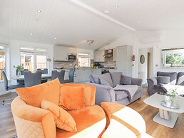Lakeland View