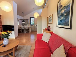 Larch Lodge