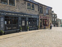 The Snug on the Cobbles