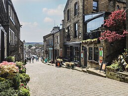 The Snug on the Cobbles