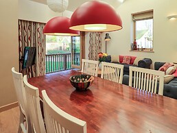 Cedrus Lodge