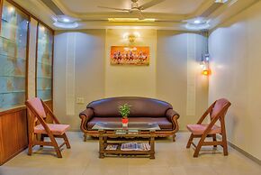 Hotel Thakur Galaxy, Sadar Market