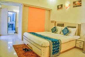 Hotel Thakur Galaxy, Sadar Market