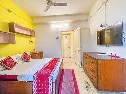 Hotel Thakur Galaxy, Sadar Market
