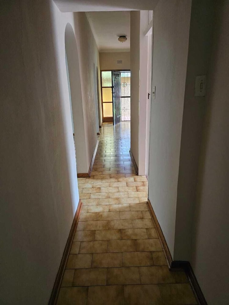 J&M GUEST HOUSE