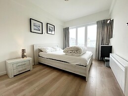 Apartment in Wenduine With Sea Views